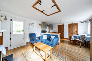 Photo 19- click for photo gallery